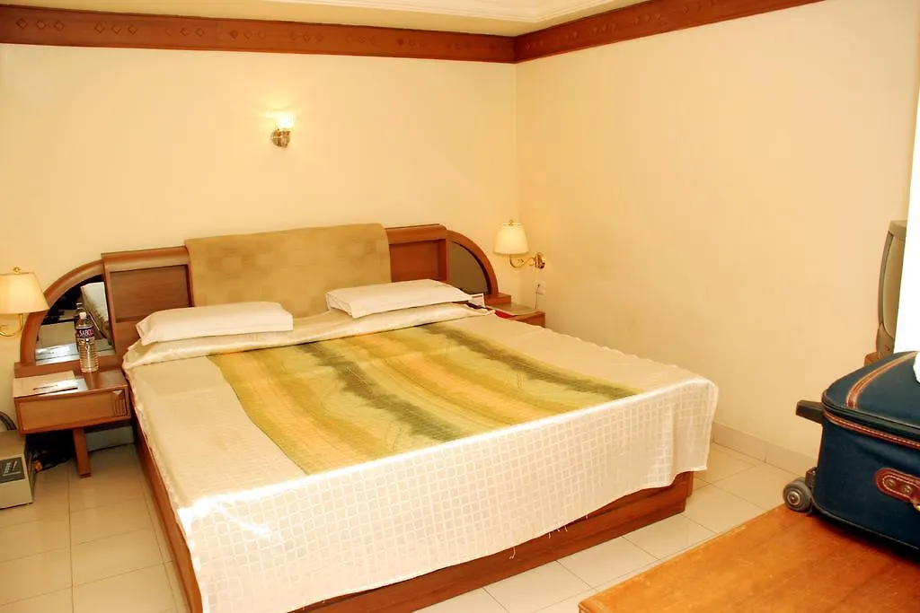 فندق جزالا بلكاد 2*,